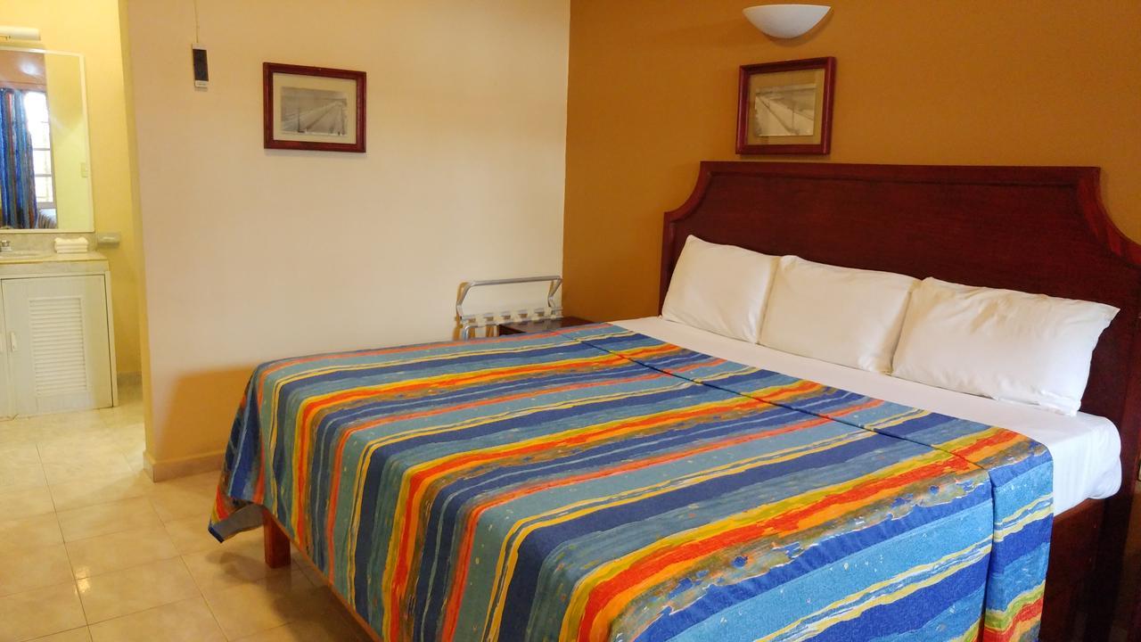 HOTEL SUN SUITES COZUMEL 2* (Mexico) - from £ 37 | HOTELMIX